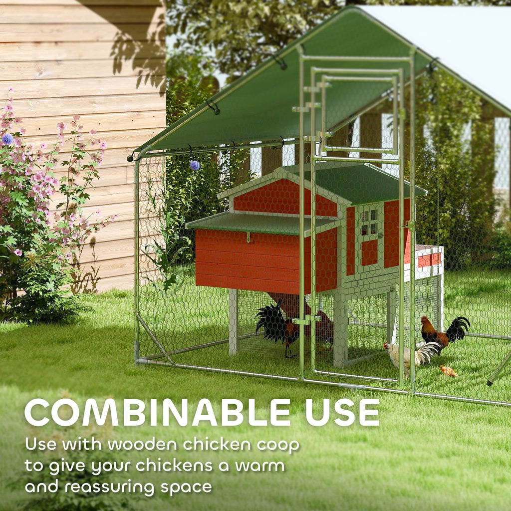 Walk-in chicken run with feeder – image 3