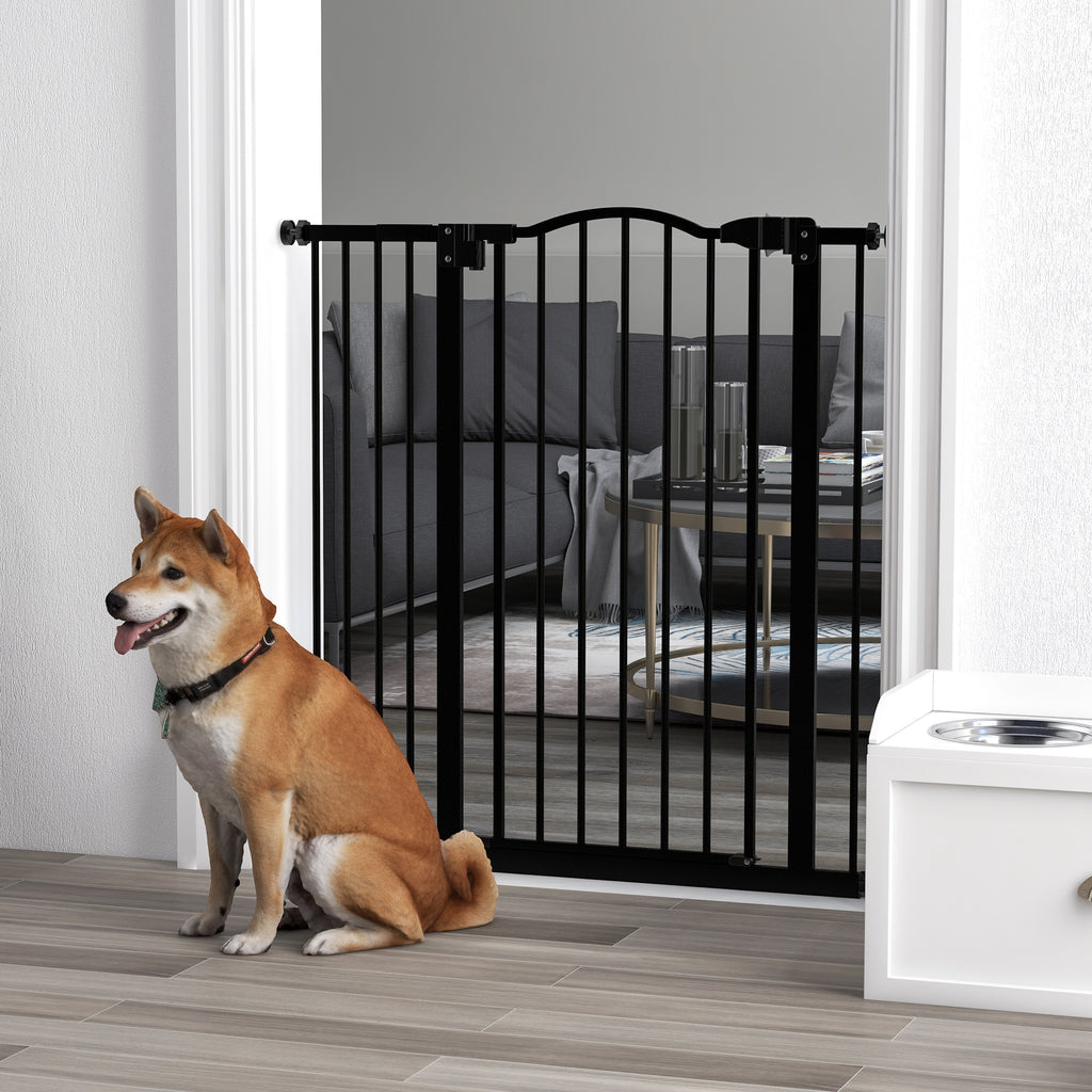 Pressure-fit dog safety gate – image 1