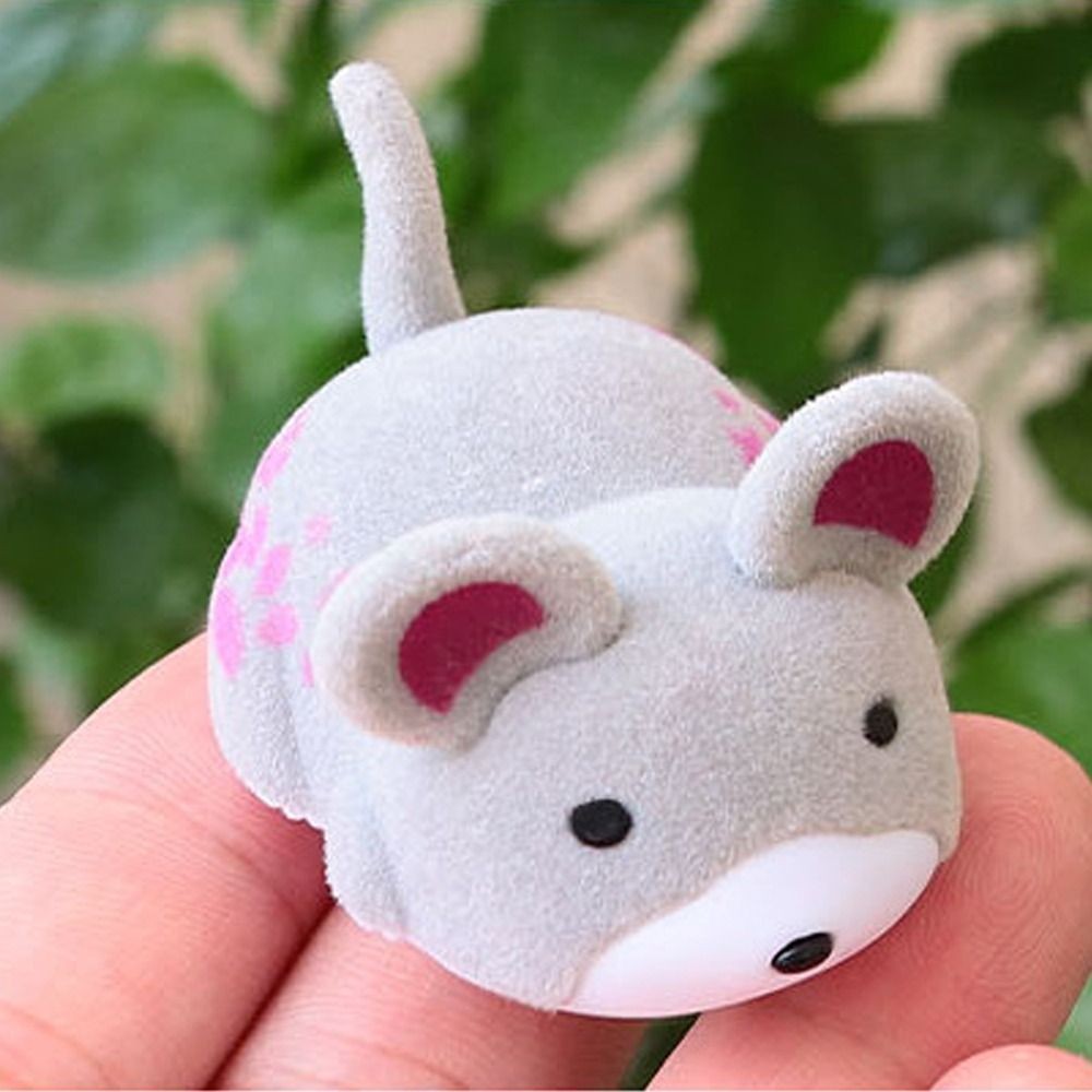 Squeaky Plush Mouse Cat Toy – product view 1