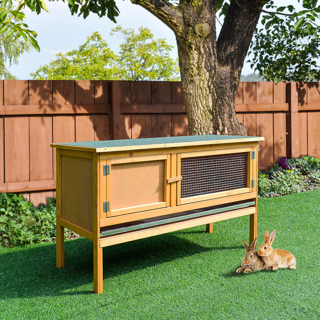 Rabbit and guinea pig hutch – image 1
