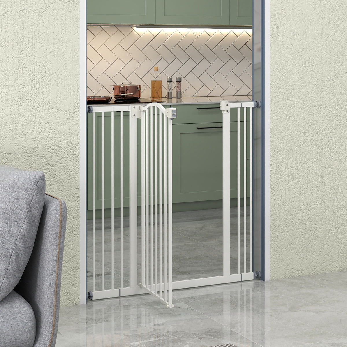 Auto-close metal pet gate – image 2