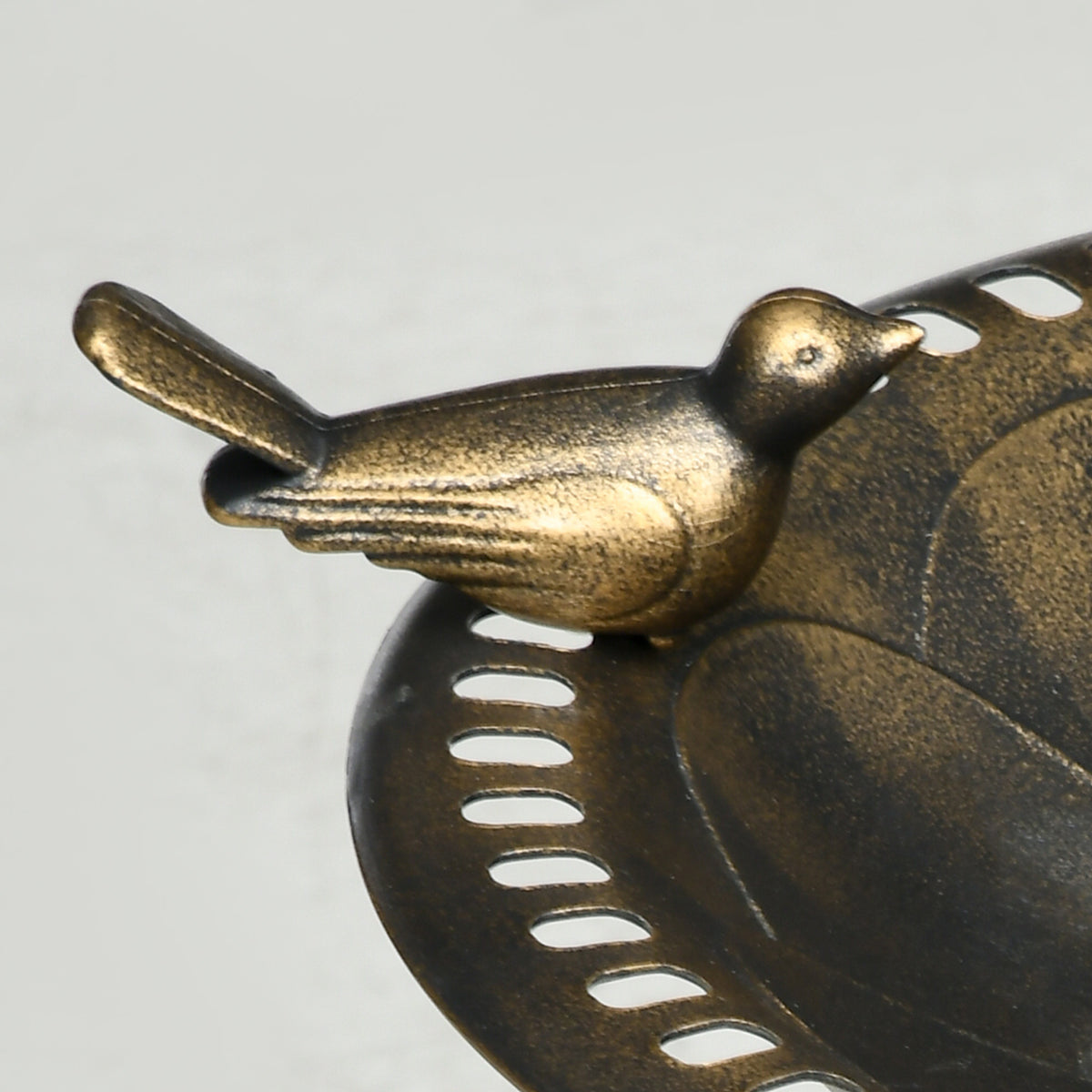 Garden bird bath – bronze tone – image 1