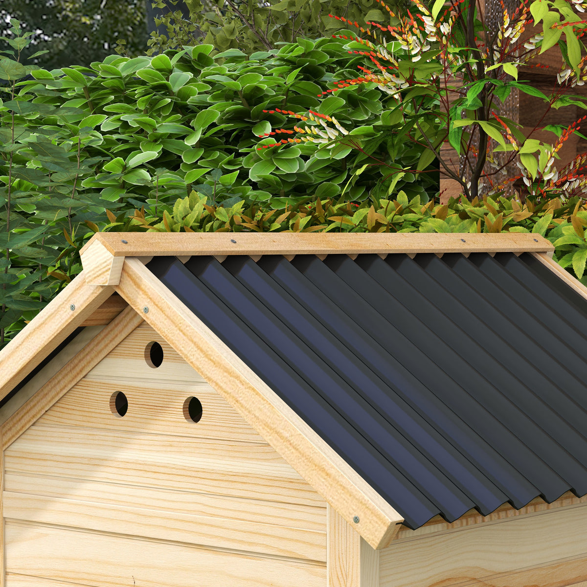 Wooden duck house – image 1