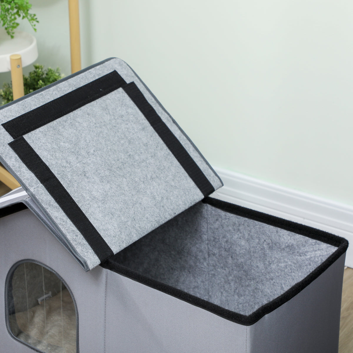 Outdoor cat house – image 1
