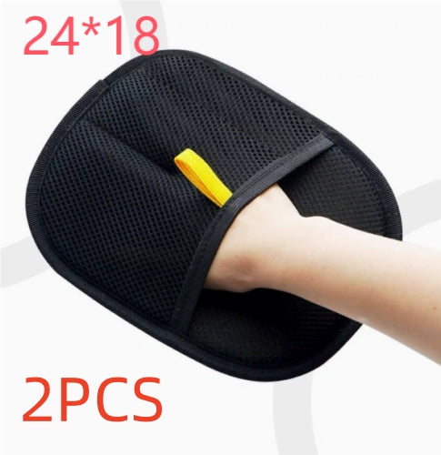 Black pet grooming mitt – two pieces