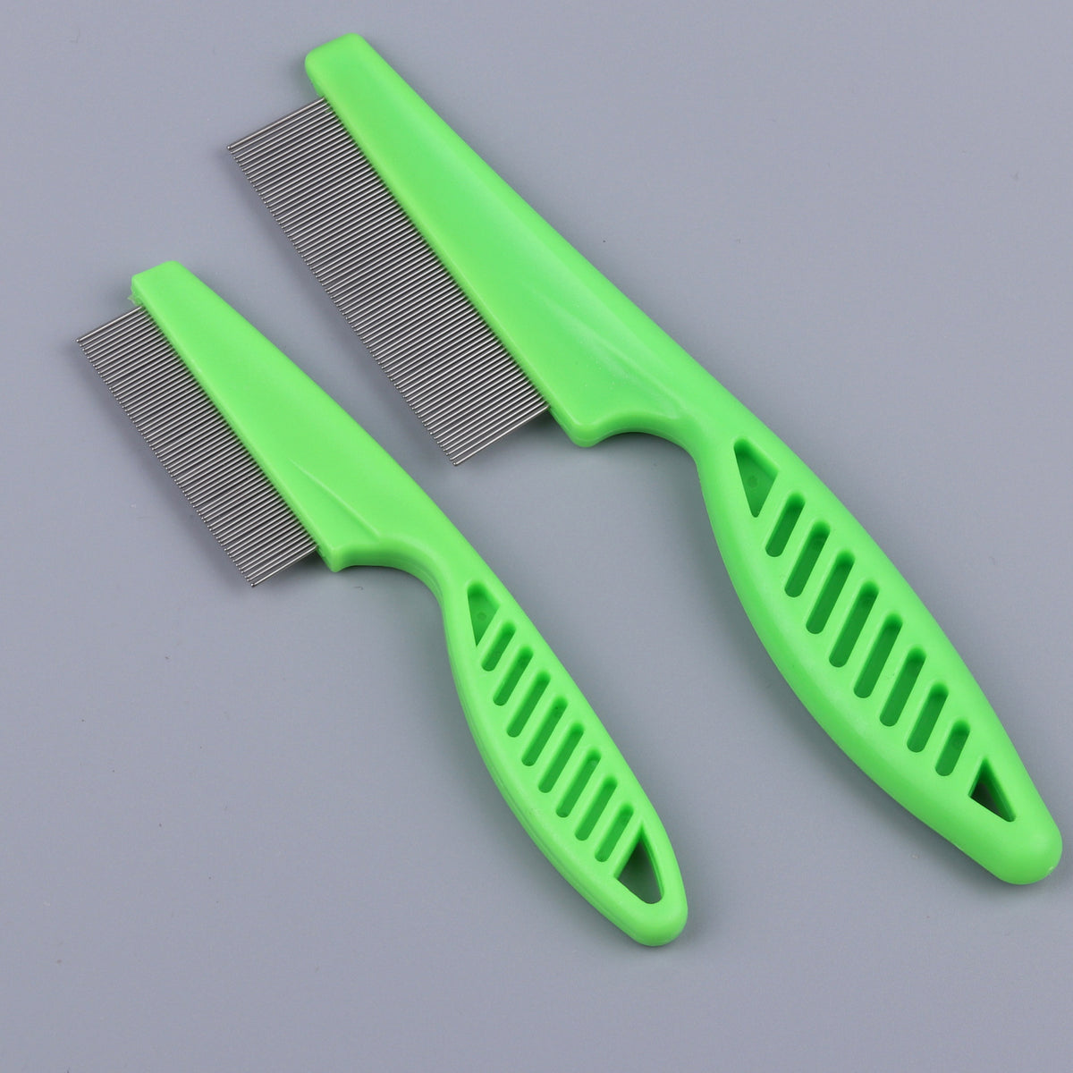Green flea comb