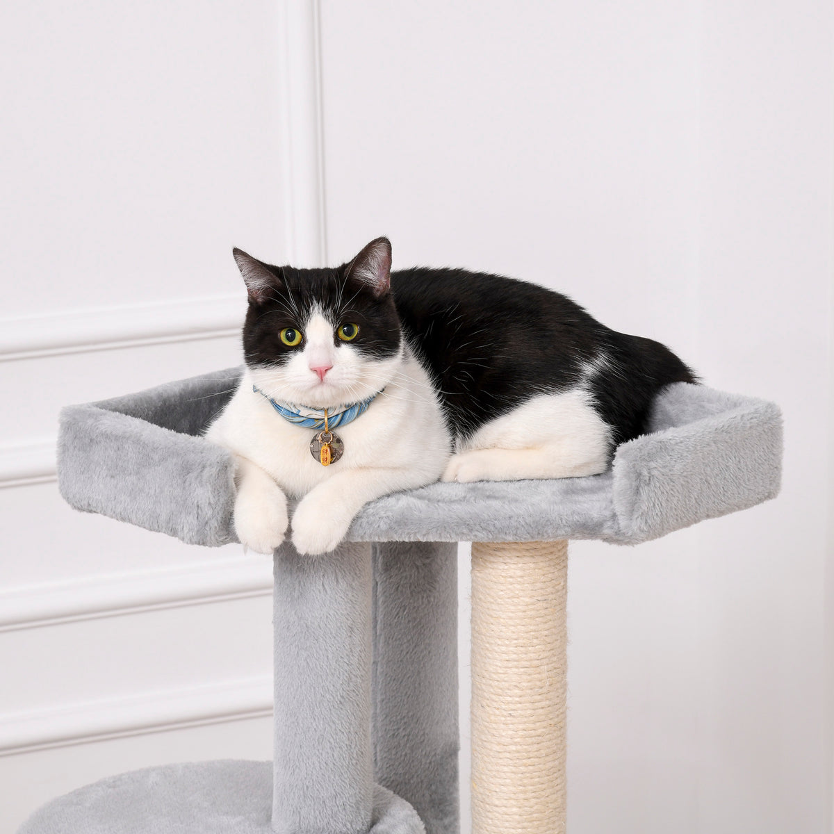Multi-level grey cat tree – image 2