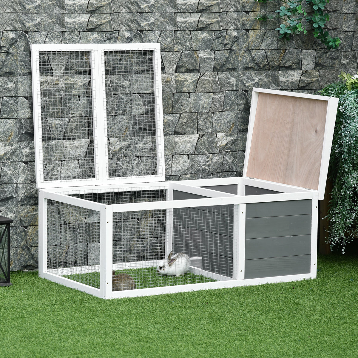 Wooden small-animal hutch – image 3