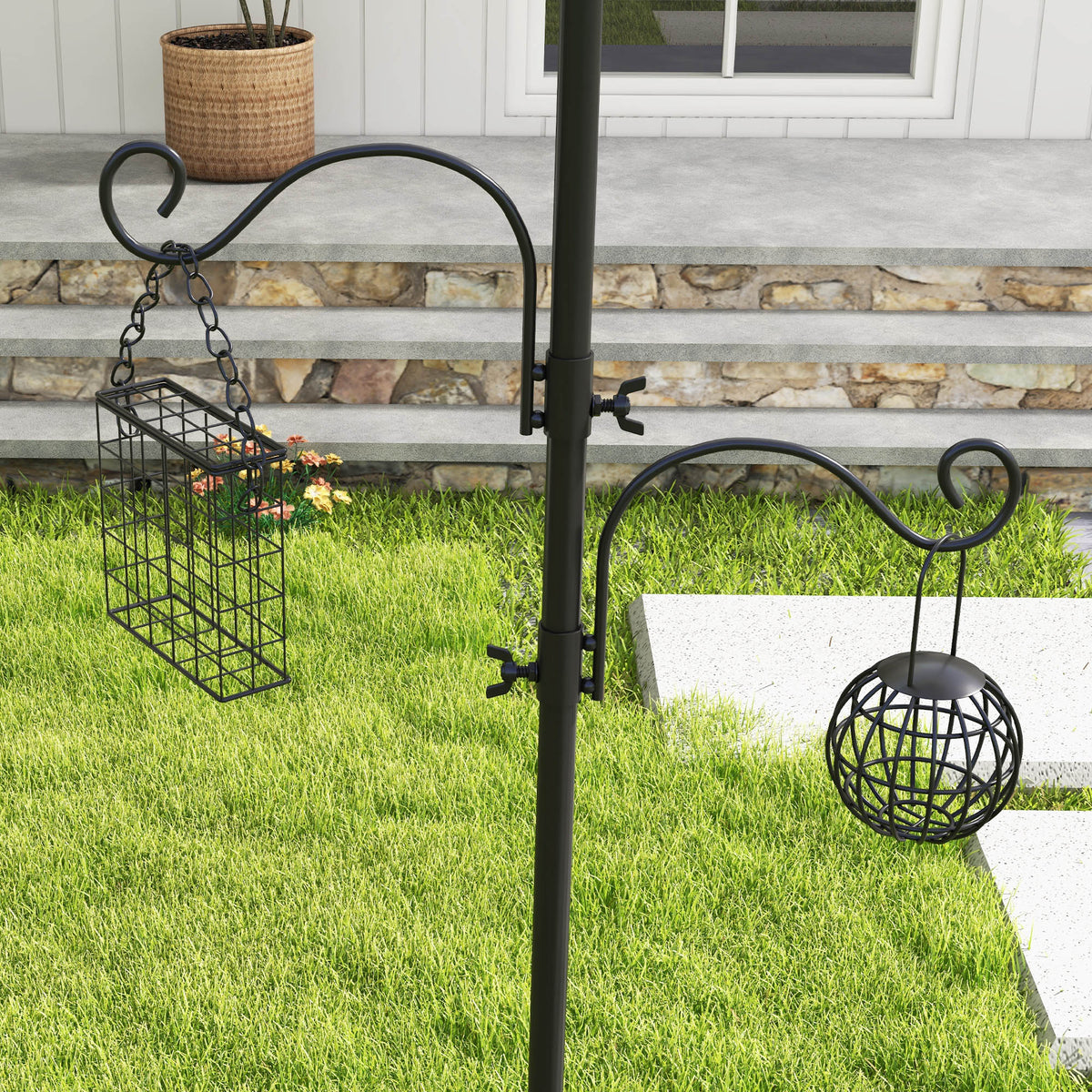 Garden bird feeding station – image 1