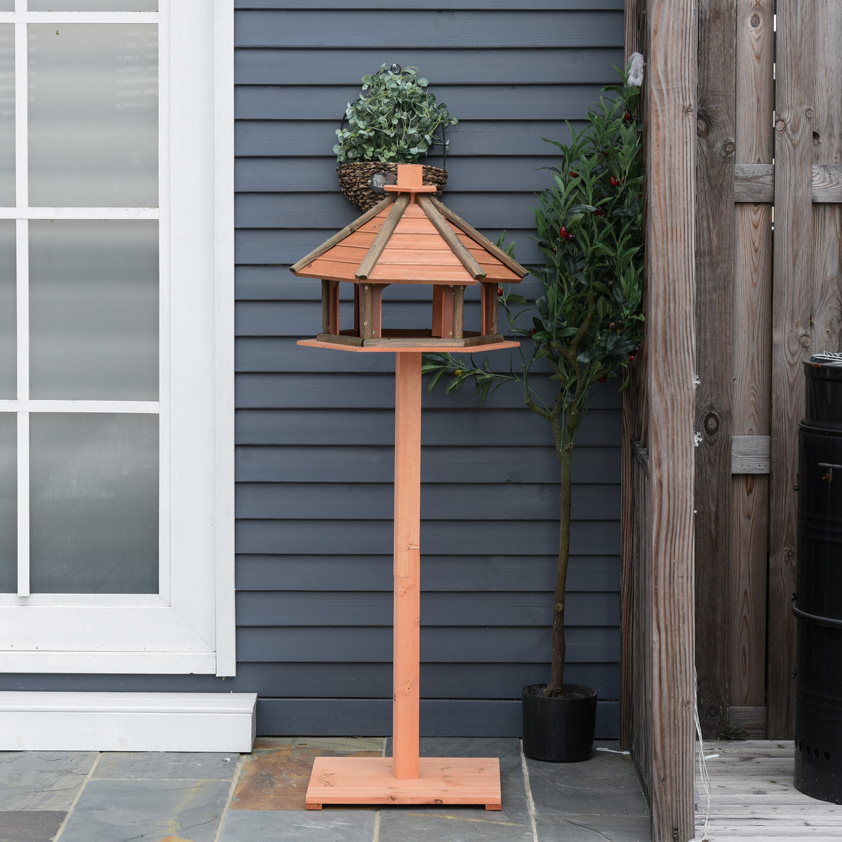Wooden bird feeding table with roof – image 2