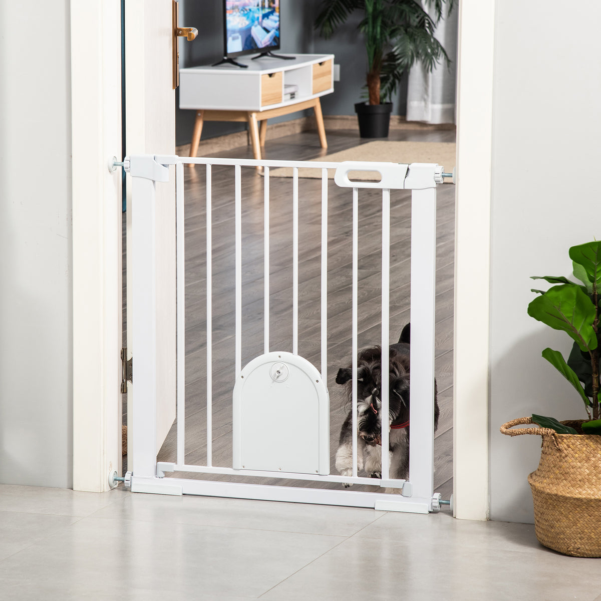Pressure-fit dog gate with cat flap – image 3