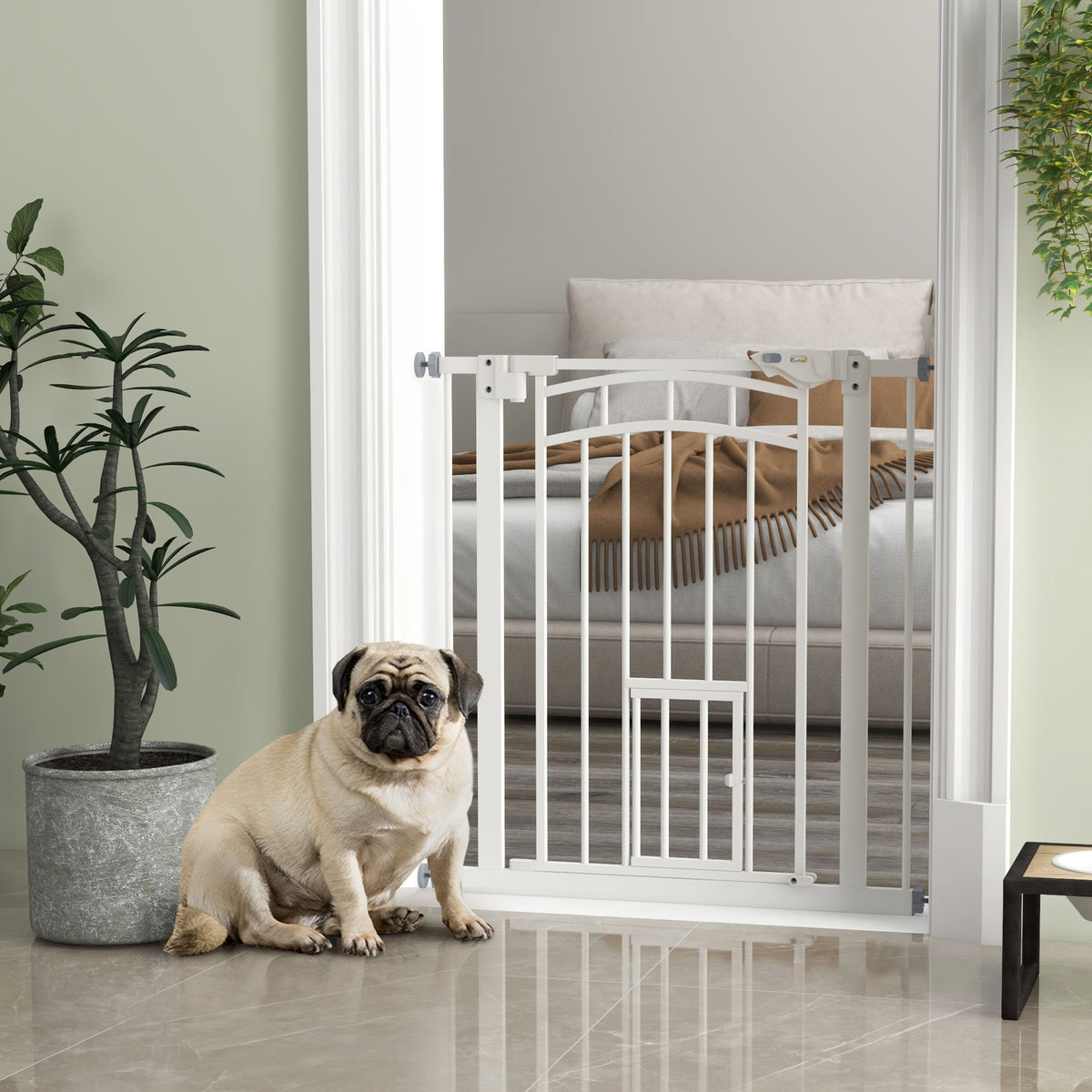 Auto-close dog gate – image 1